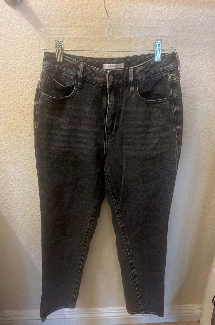 PacSun Mom Jeans Size 26 Black Acid Wash Raw Hem Denim
